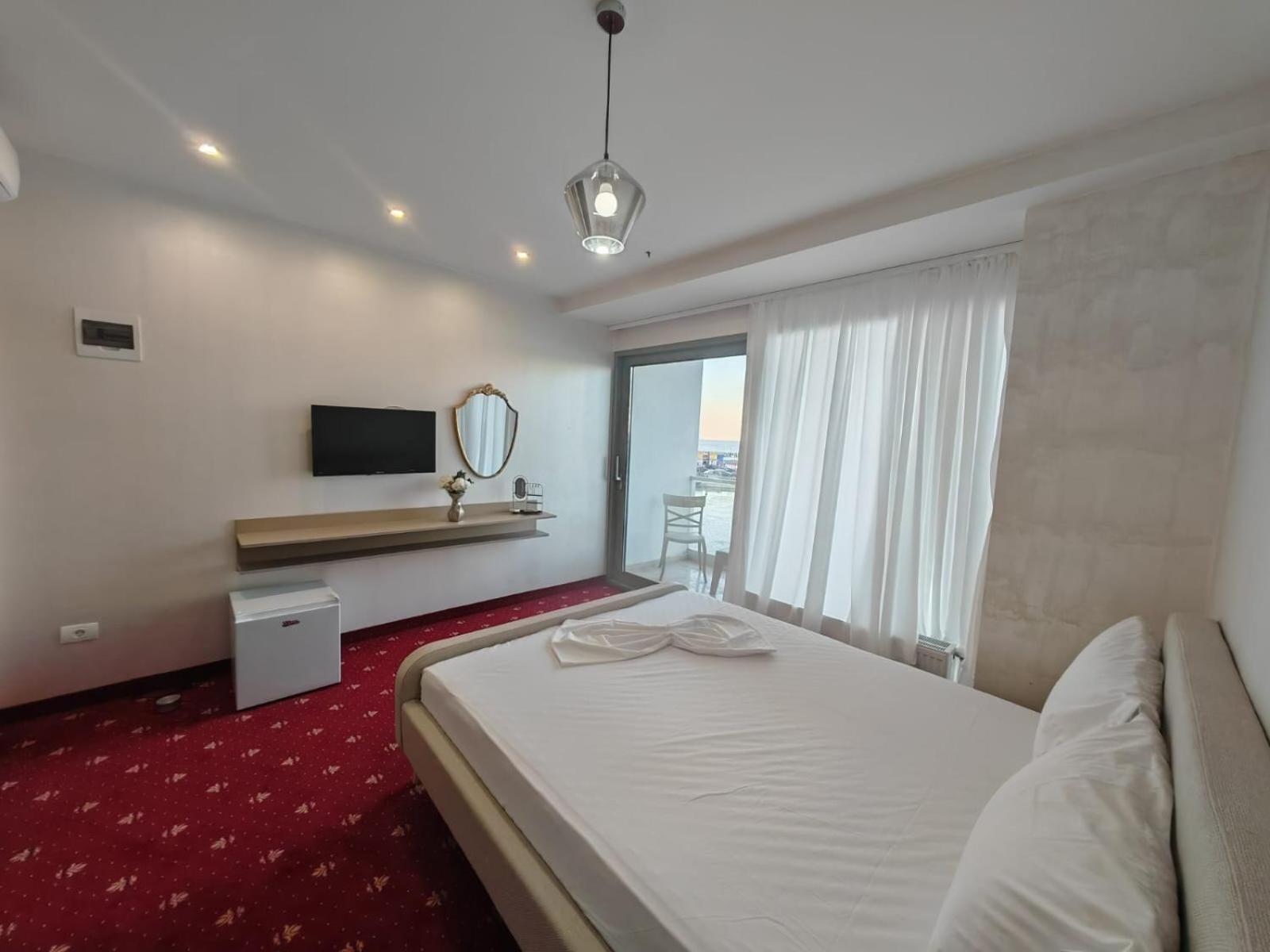 White Boutique Hotel- Észak-Eforie Kültér fotó
