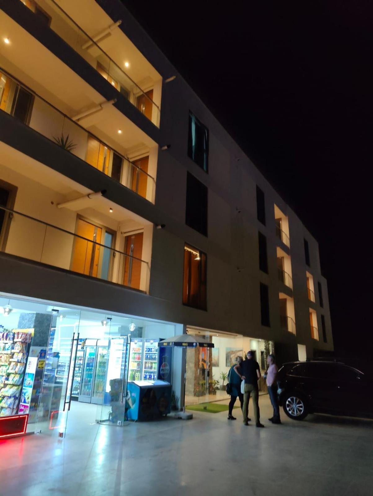 White Boutique Hotel- Észak-Eforie Kültér fotó